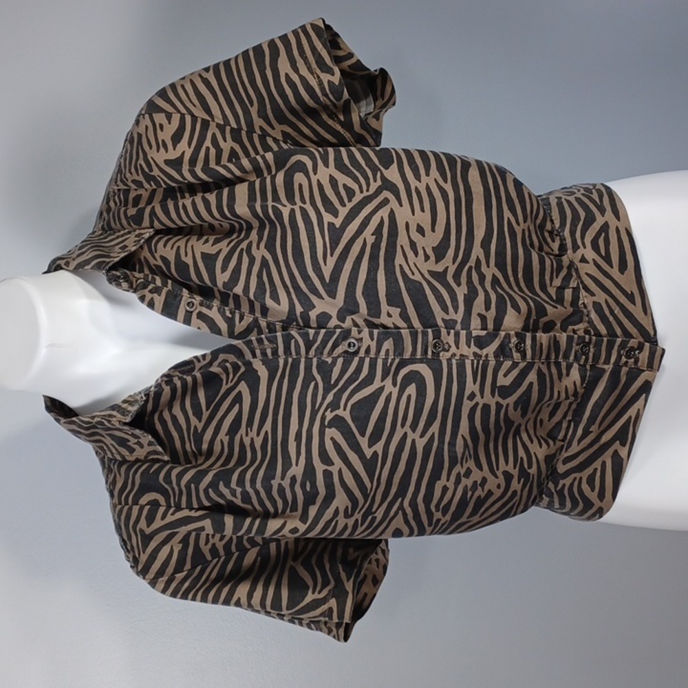 NWT - Small short sleeve top.  Animal print shirt. Summer top. Casual. Boho